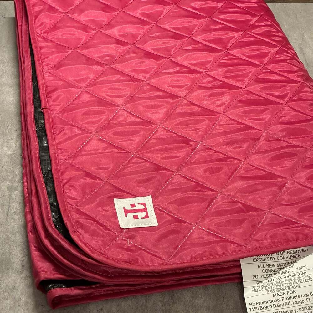 T-Mobile Branded Quilted Outdoor Picnic Blanket Pink